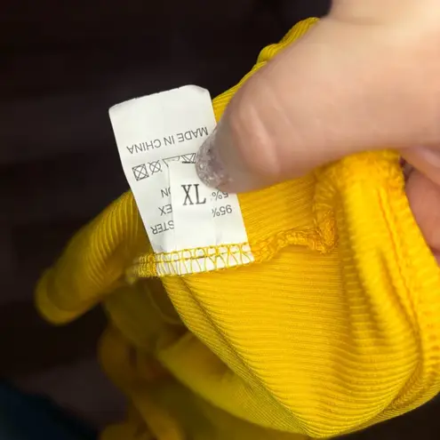 Yellow Crop Tank Top 047 Size XL