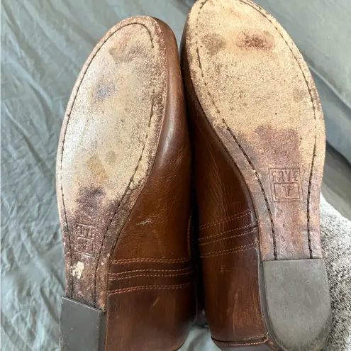 Frye Carson Hidden Wedge Bootie Cognac. Size 9. Brown