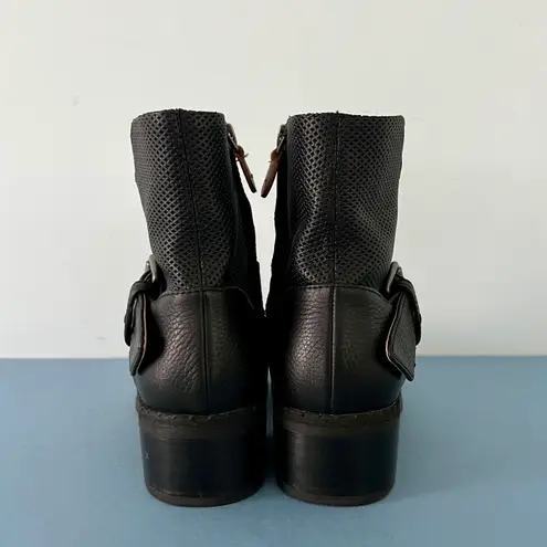 Gentle Souls by Kenneth Cole Best Slit Moto 2 Black Leather Ankle Boots