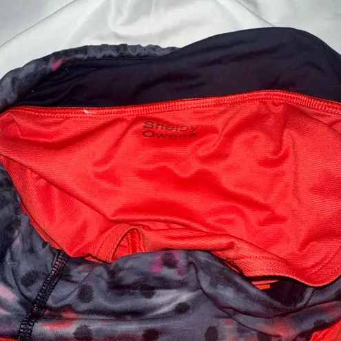 Lululemon RARE red lulu shorts 2.5 inch