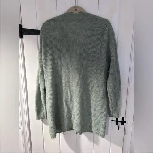 Everlane  The Oversized Alpaca Pocket Cardigan Button Front Wool Green (M)