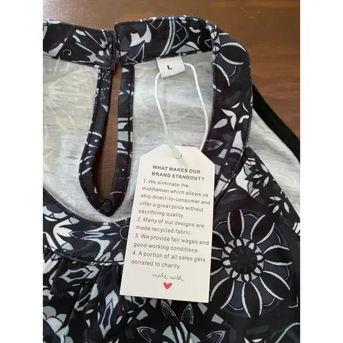 Made With Love Sleeveless Tunic Top Large Geometric Design NWT Festival Concert