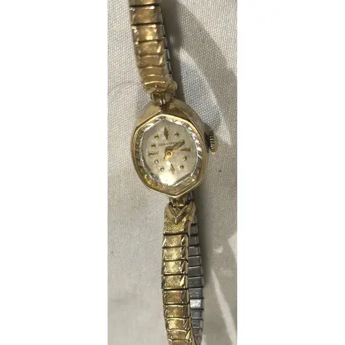 Vintage Longines 10k Gold Women's Gold Tone Hexagonal Face Swiss Made Watch