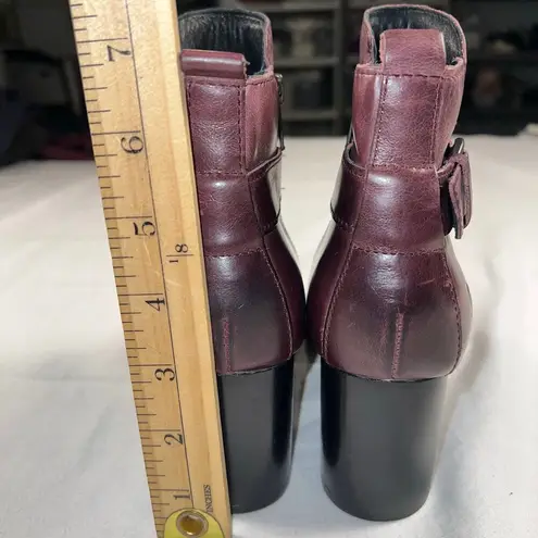 Born Gillian Moto Leather Ankle Boots Block Heel Zip Burgundy Aubergine Size 7M Red