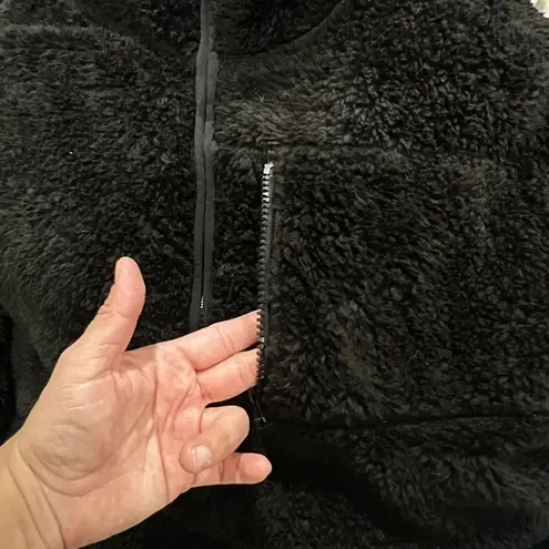 VICTORIA SECRET PINK LIMITED ED FAUX FUR BLACK PULLOVER RARE SOFT COMF size S - Image 3