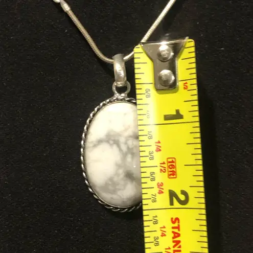 ARTISAN White Buffalo Turquoise Sterling Silver Southwestern Necklace Brand New