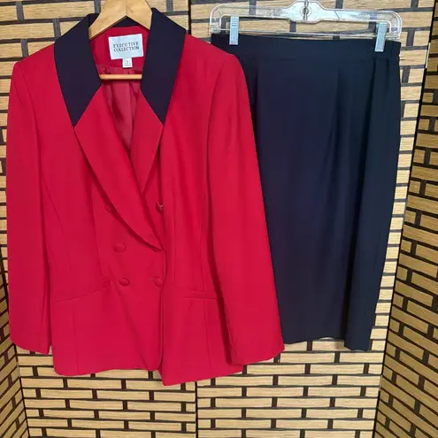 Executive Collection Red And Black Blazer And Skirt Suit Size 8