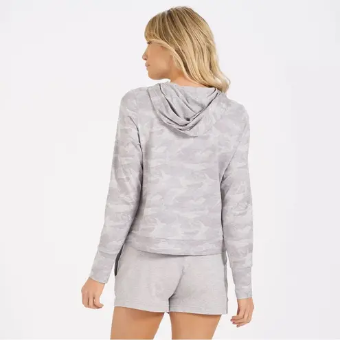Vuori White Camo Halo Hoodie L