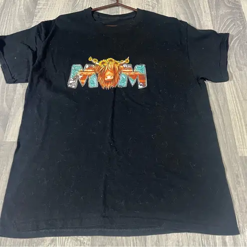 No Brand Black “mom” Highlander Cow T