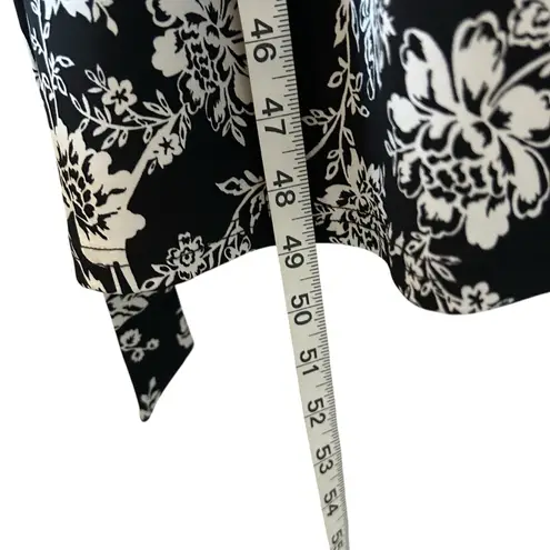 Leota Black & White Floral Design Flowy V-Neck Style Dress Womens Size Large Fit