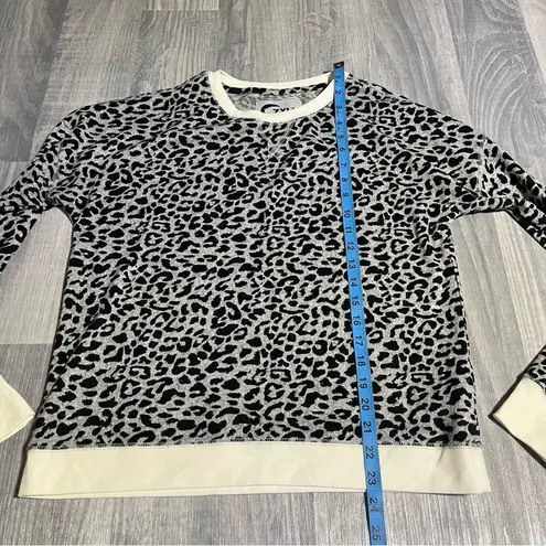Zyia Active White Black Leopard Long Sleeve Top; Large Women’s