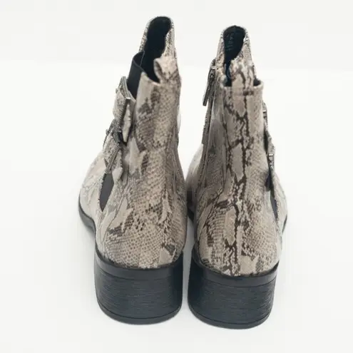 Kennth Cole Reaction. Snake Skin Print Chelsea Boot. Tan Size 7