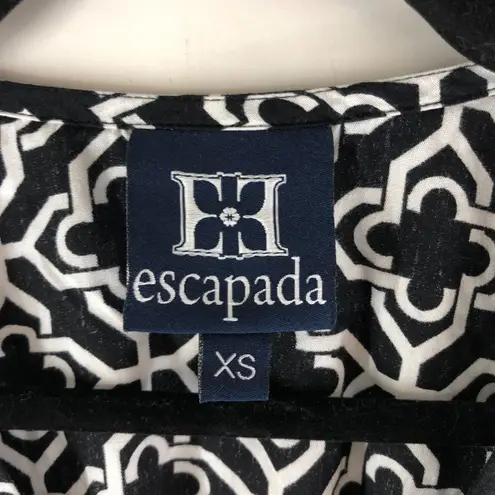 Escapada Womens Tunic Top Bell Sleeve V Neck Geometric Black White XS