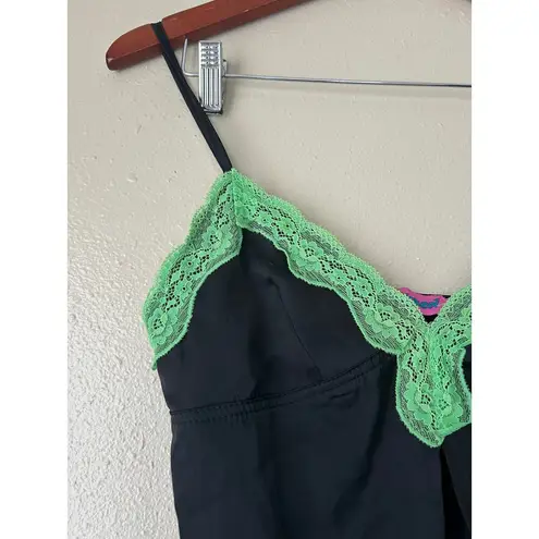 Edikted Black and Green Lace Trim Cropped Tank Size Small
