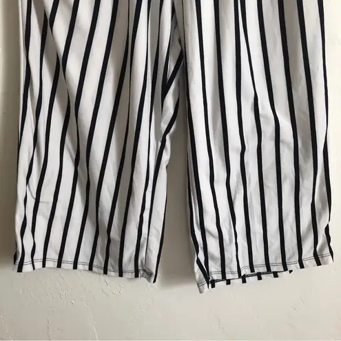 J for Justify Strapless Pockets Black and White Striped Wide Leg Romper Jumpsuit
