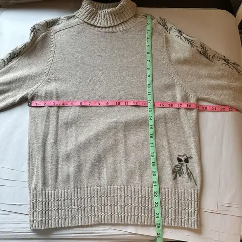 Woolrich Women's Turtleneck Sweater Large | Embroidered Khaki Pinecone Cozy Knit