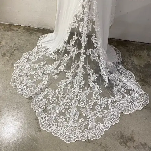 Mori Lee Rasia Sparkle Illusion Wedding Gown with Sleeves in White Size 2