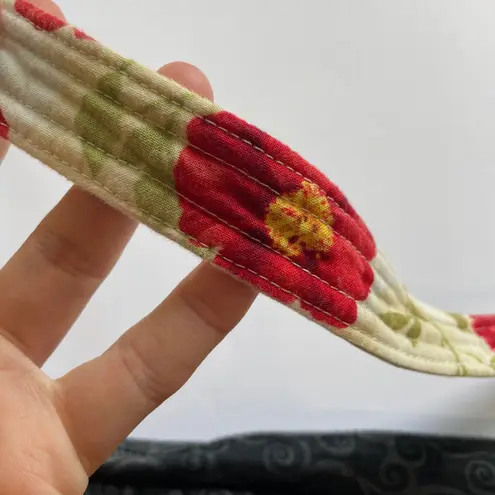 Quilted Floral Poppy Print Shoulder Bag Zipper Closure Handmade Purse Artsy Black