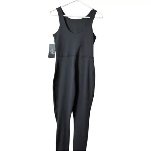 Move Theology Women's black Athletic Sporty Black and White Jumpsuit Sz M NWT Size M