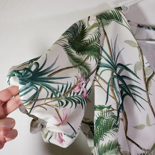 A.Peach New Large White, Green Tropical, Balloon-Sleeve, Cropped, Tie Front Top