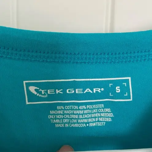 Tek Gear EUC |  women’s‎ turquoise active top — small