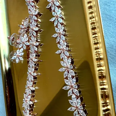 Eye Candy Luxe Abigail Crystal Leaf Statement Necklace & Earrings Set