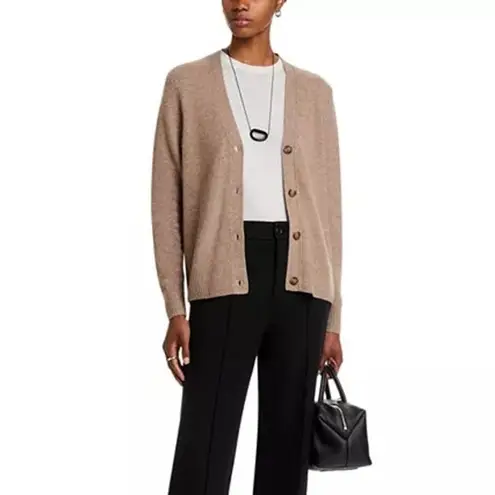 C by Bloomingdales NWT Sesame Grandmother Cashmere V