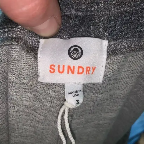 Sundry  3/L relaxed gray camo jogger sweatpants