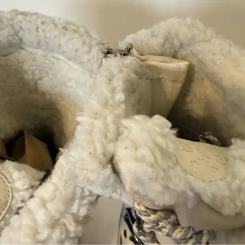 Pajar Canada Women’s White Winter Boots Size 8–8.5 – Polar Lined, Side Zipper