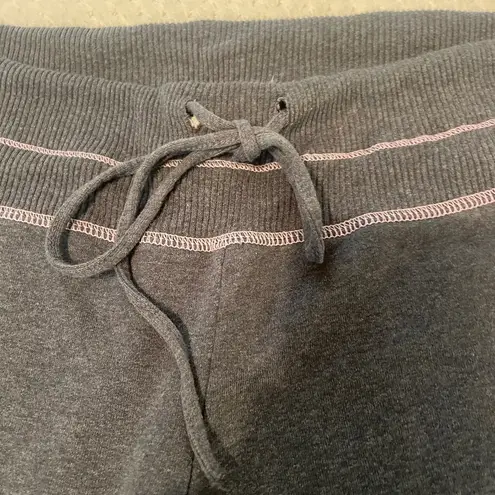 Pink Panther vtg dk gray flare leg low rise drawstring waist yoga pants. Size M. Size M