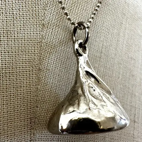 Silver tone Hershey kiss pendant necklace