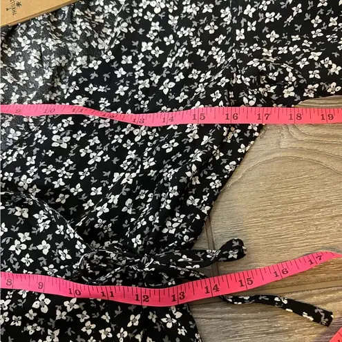 Thrills NWT co acacia floral wrap blouse black sz XS