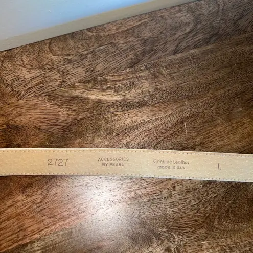 Vintage Accessories by Pearl Womens L Leather Belt Cream Made in USA Career Chic Size L