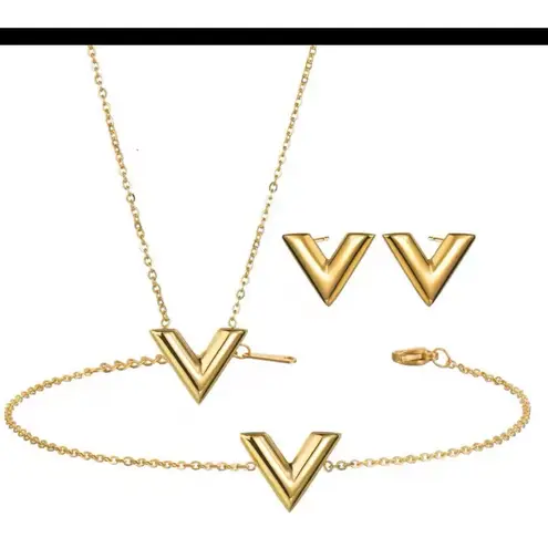 Boutique Dainty Yellow Gold Filled V-Shape Bracelet, 7-9”