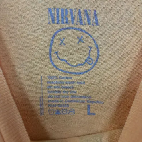Nirvana Spell-Out Nevermind Smiley Face Grunge Tee Large