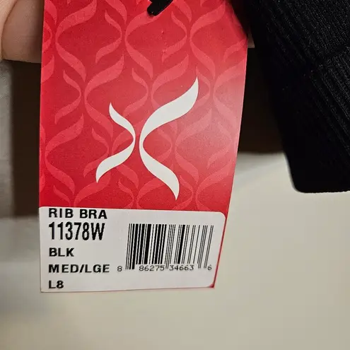 Capezio Black Seamless Ribbed Bra Top Medium/Large Dance Activewear NWT Neutral