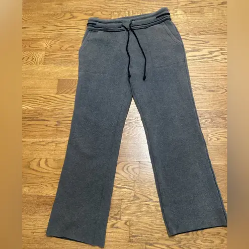 Hem & Thread fleece pants. Size Large. Charcoal gray.