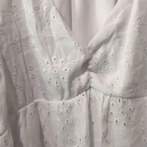 Sofia Vergara NWT Sophia Vergara White Eyelet. Louse Top Plus Size XXXL