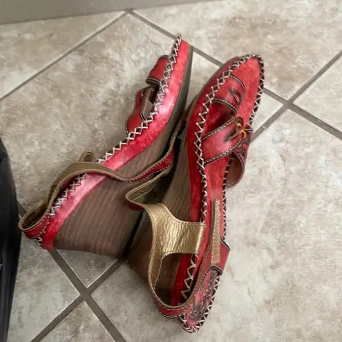 Spring Step Red Leather Floral Wedge Sandals D-Lilith Women's Size 40 USA Sz 9