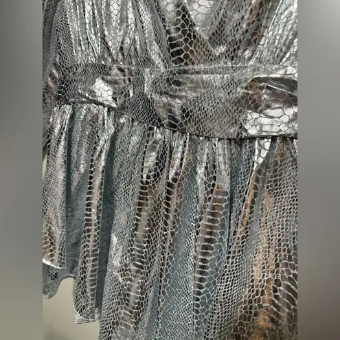 Endless Rose NWT Faux Snake | Animal Print Silver Metallic Long Sleeve Romper