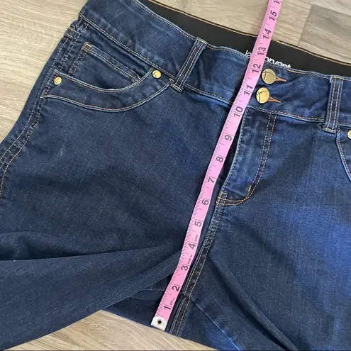 Lane Bryant  cropped blue jeans size 14