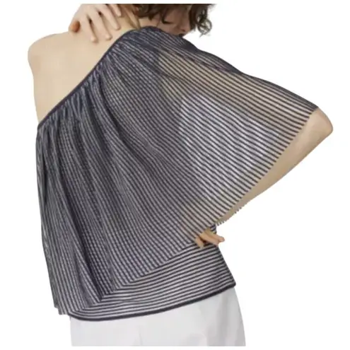 Club Monaco Striped One Shoulder Zuwema Sweater Chandails in Navy, Size L