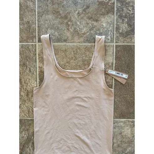 SKIMS Soft Smoothing Seamless Tank Clay Size Medium