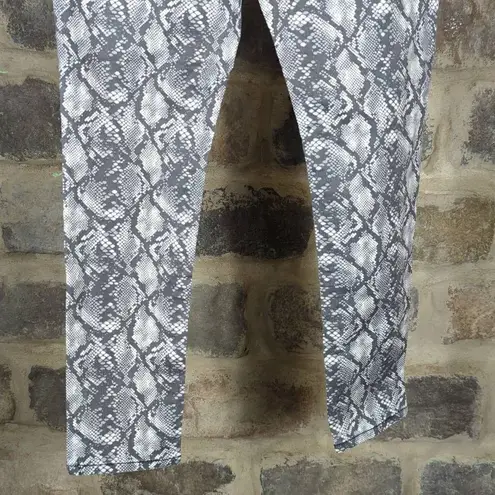 Seven7 NEW Tummy Less High Rise Skinny Neutral Snake print jeans Woman's size 10