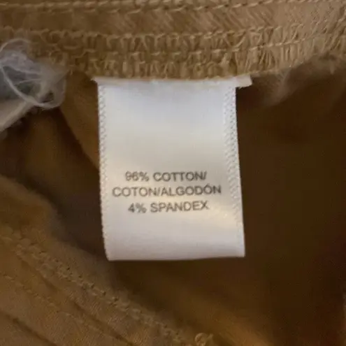 Loft  ||Tan khakis skirt with pockets and buttons down front