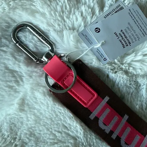 Lululemon 🆕 NWT-  Never Lost Keychain in Ancient Copper/Glaze