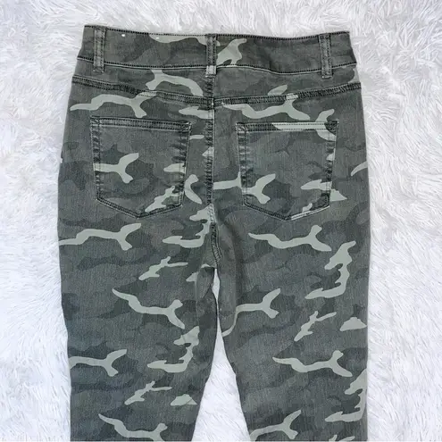 Maurice's  High Rise Green Camo Skinny Jeans Medium Regular