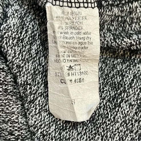 Lavender Field Grey Off-Shoulder Sweater Top Size Small Soft Knit Long Sleeve