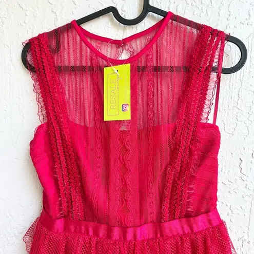 Three Floor Red fearless mini lace party dress size 4