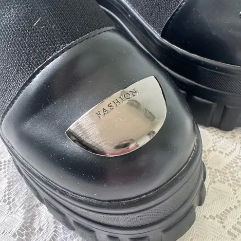 NWOT Grunge, Chunky Black Boots Size 38